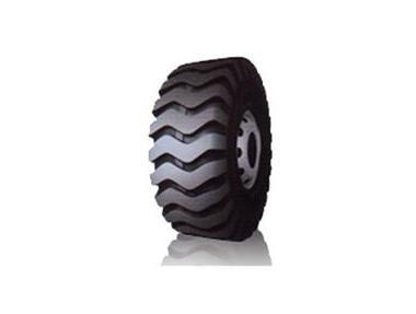 五大連池市輪胎供應(yīng)商優(yōu)選 行進(jìn)輪胎與實心輪胎詳解